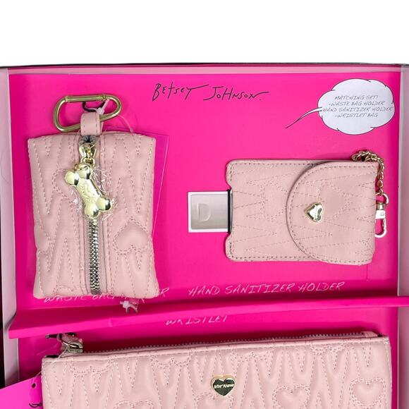 Betsey Johnson Hearts 3 Piece Matching Pet Set, Pink - Picture 4 of 5